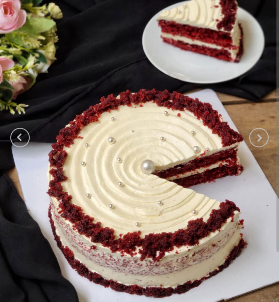 Red velvet w cream cheese buttercream