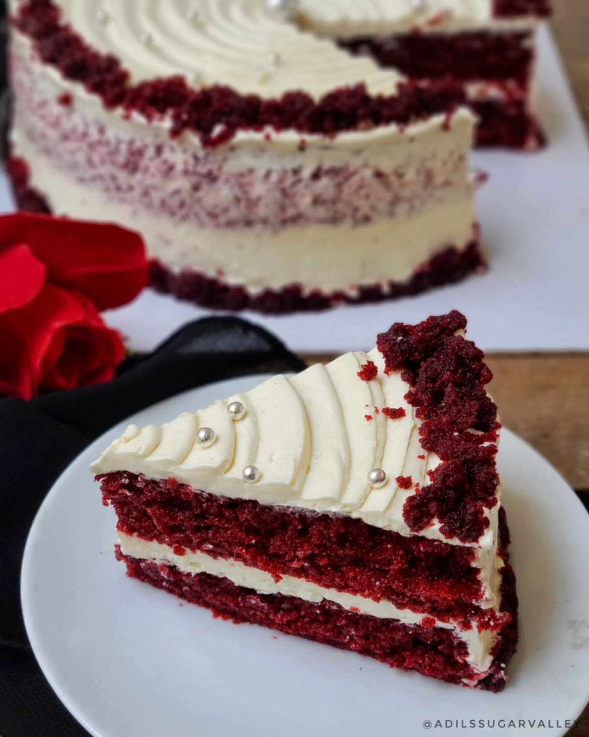Red Velvet Cake w Cream Cheese Buttercream