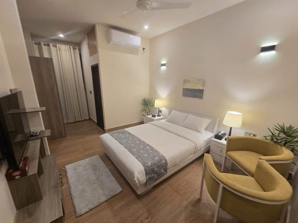 Group Day Long Package Deluxe/Premium Room
